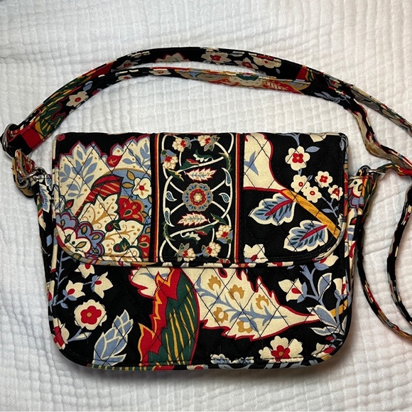 Vera Bradley 2 piece set - Crossbody & Wallet. - Picture 1 of 9